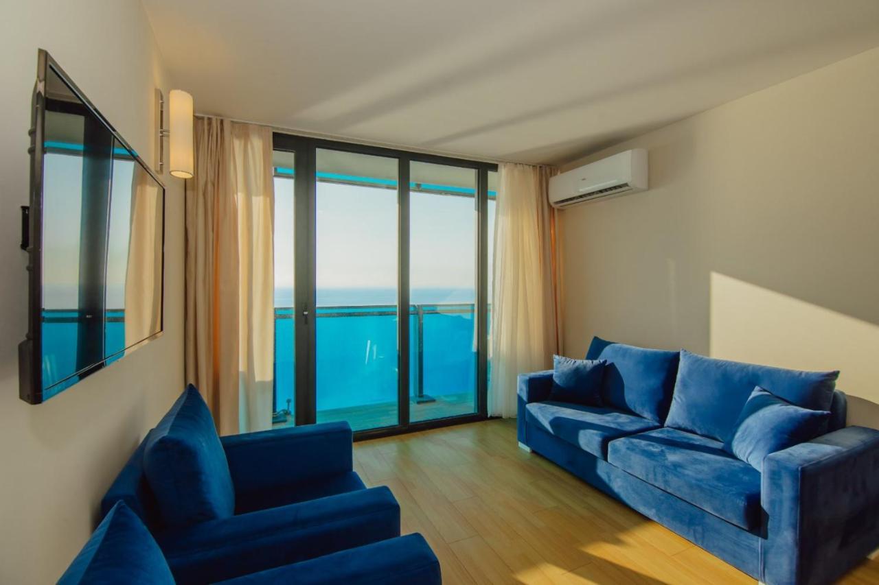 Orbi City Towers Batumi Exterior photo