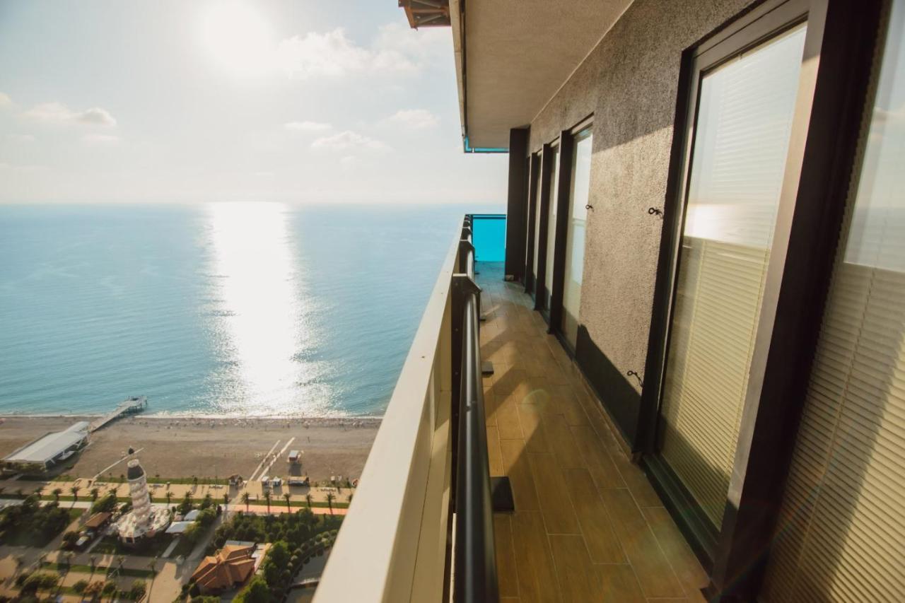 Orbi City Towers Batumi Exterior photo