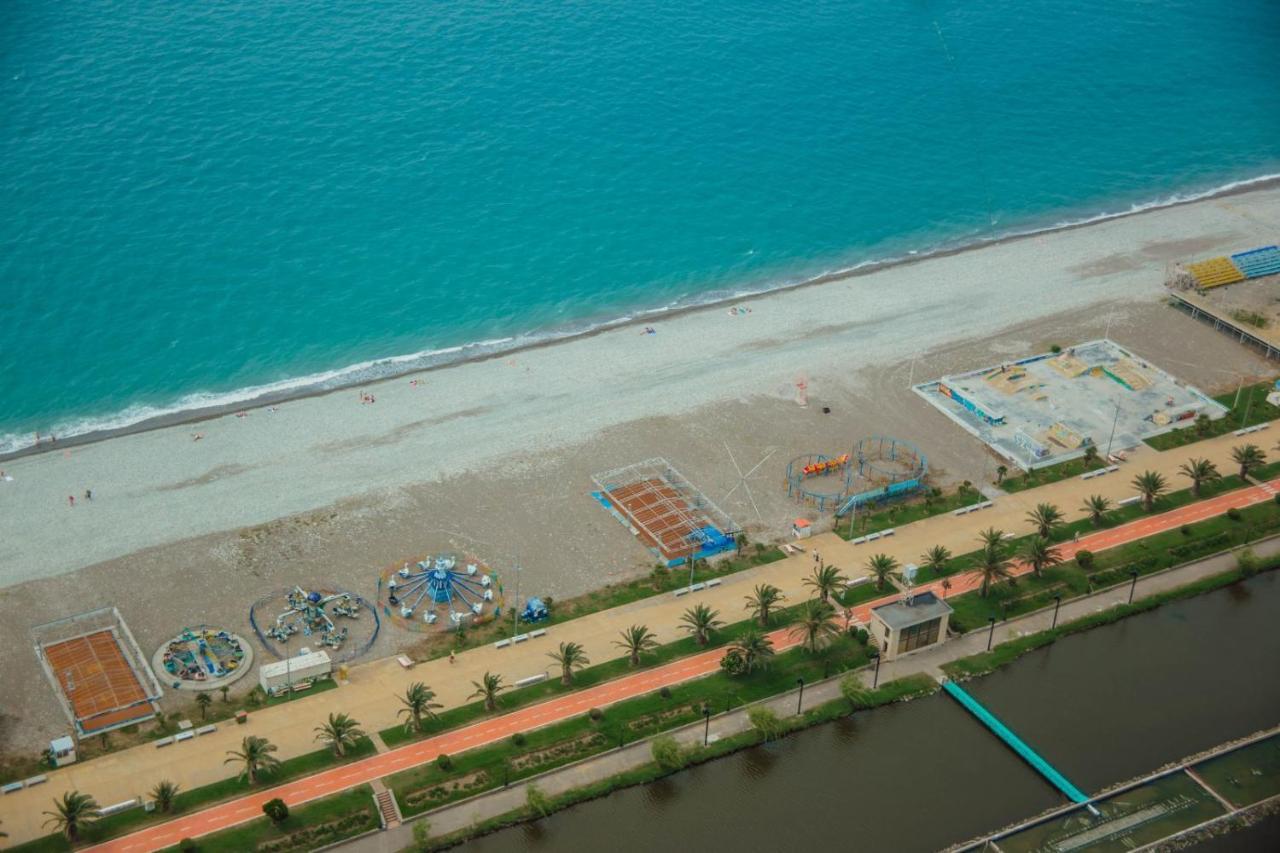 Orbi City Towers Batumi Exterior photo