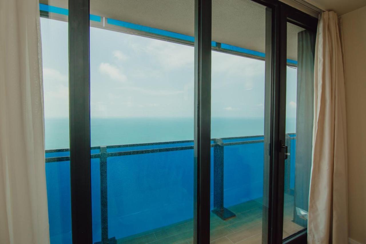 Orbi City Towers Batumi Exterior photo