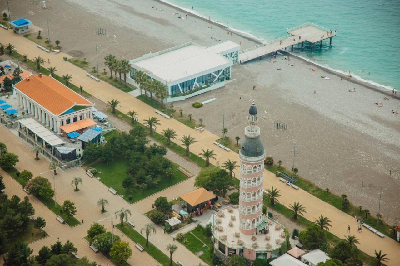 Orbi City Towers Batumi Exterior photo